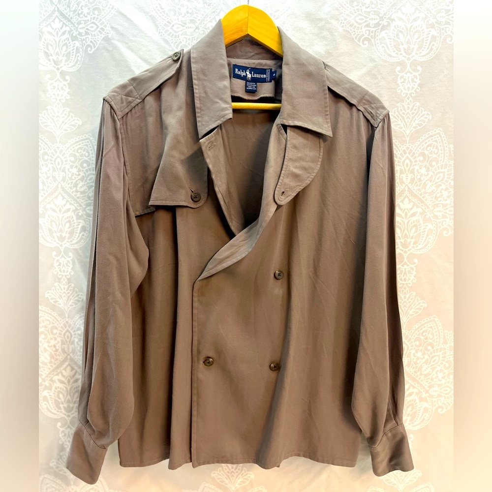 Ralph Lauren Greige Military-style shirt, Women’s size 6; Lightweight & Flowy